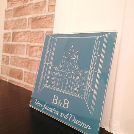 B&B Una finestra sul Duomo Napoli Esterno foto