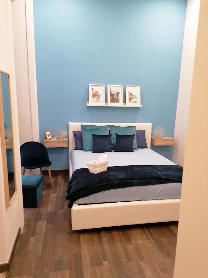 B&B Una finestra sul Duomo Napoli Esterno foto