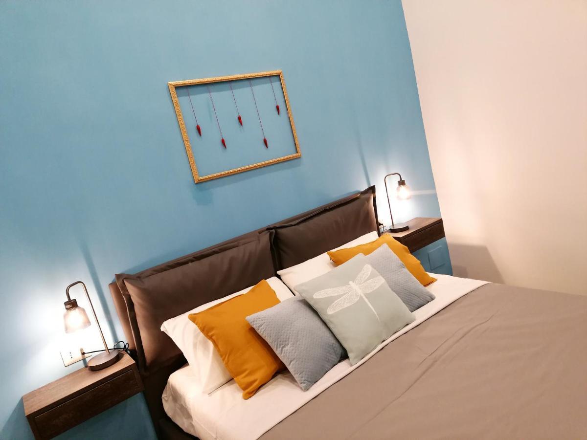 B&B Una finestra sul Duomo Napoli Esterno foto