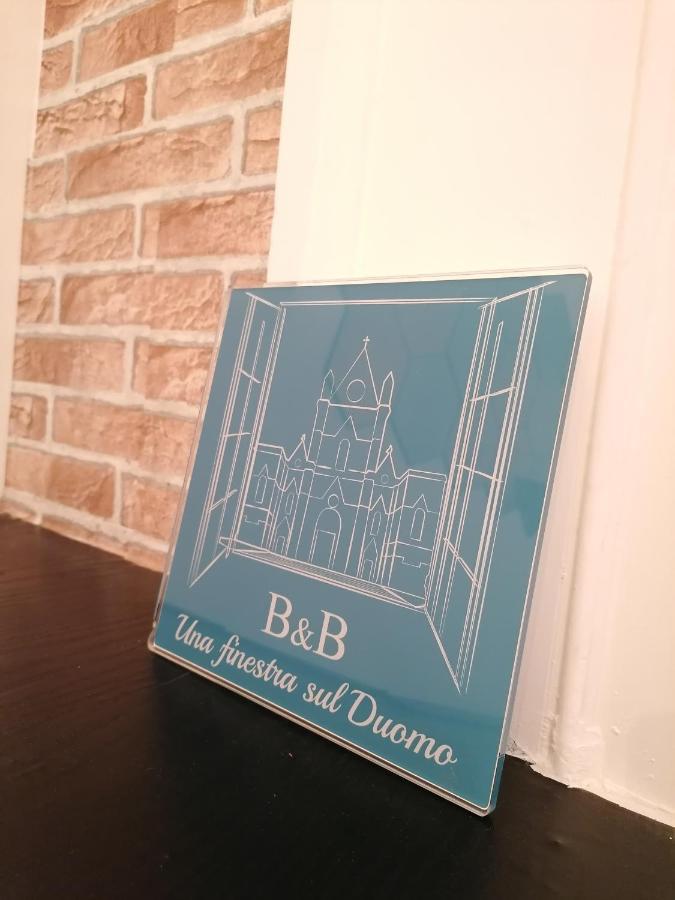 B&B Una finestra sul Duomo Napoli Esterno foto