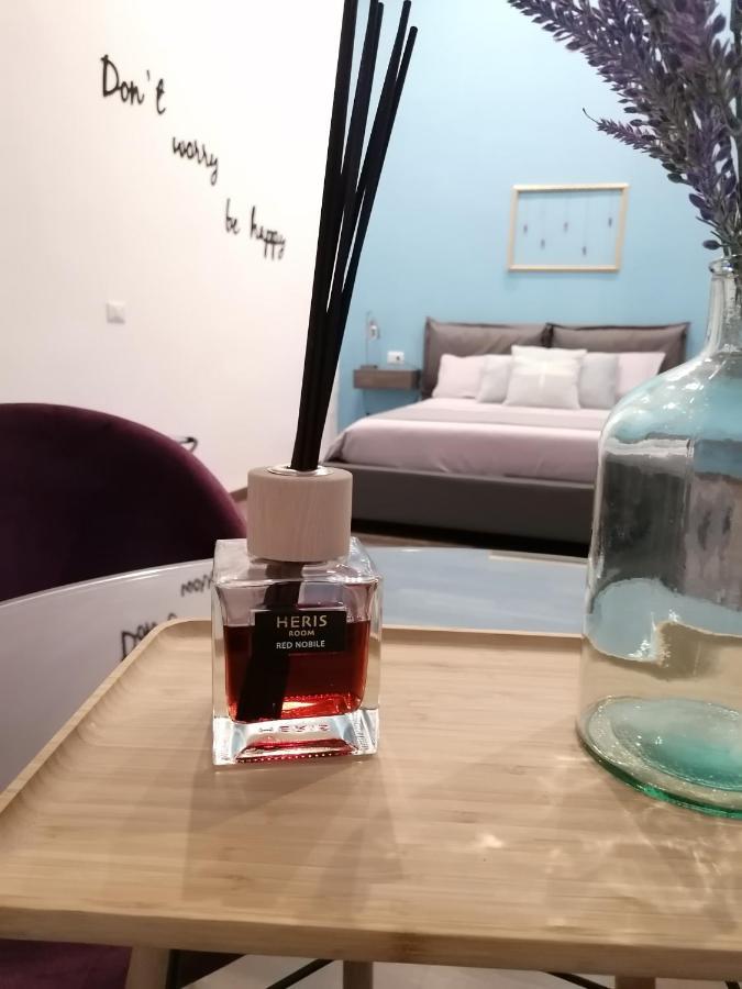 B&B Una finestra sul Duomo Napoli Esterno foto