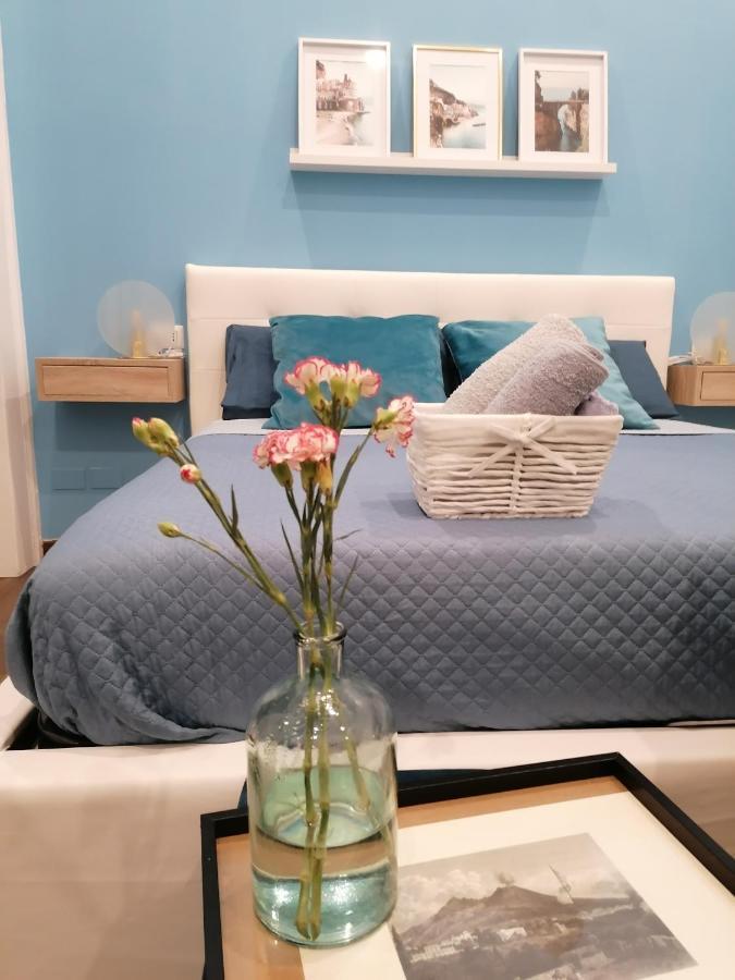 B&B Una finestra sul Duomo Napoli Esterno foto